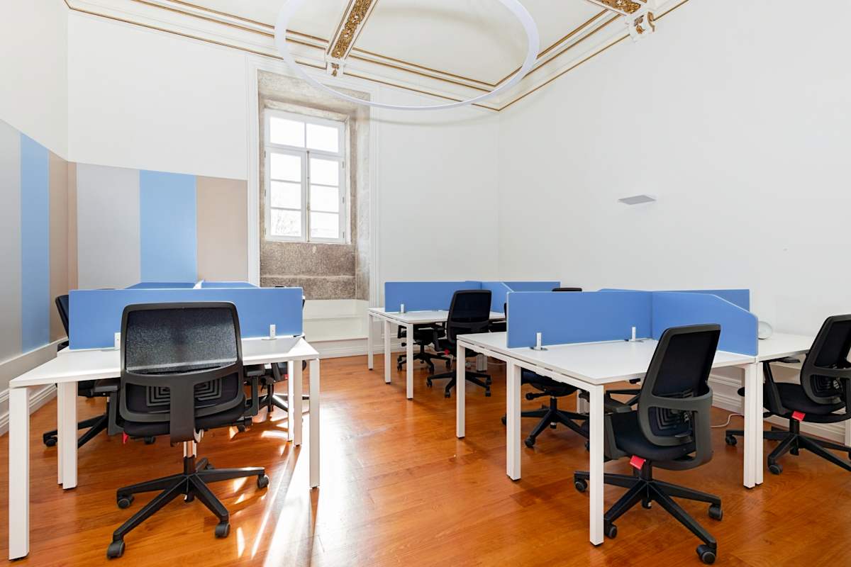 Regus - Porto, S. Bento photo 8
