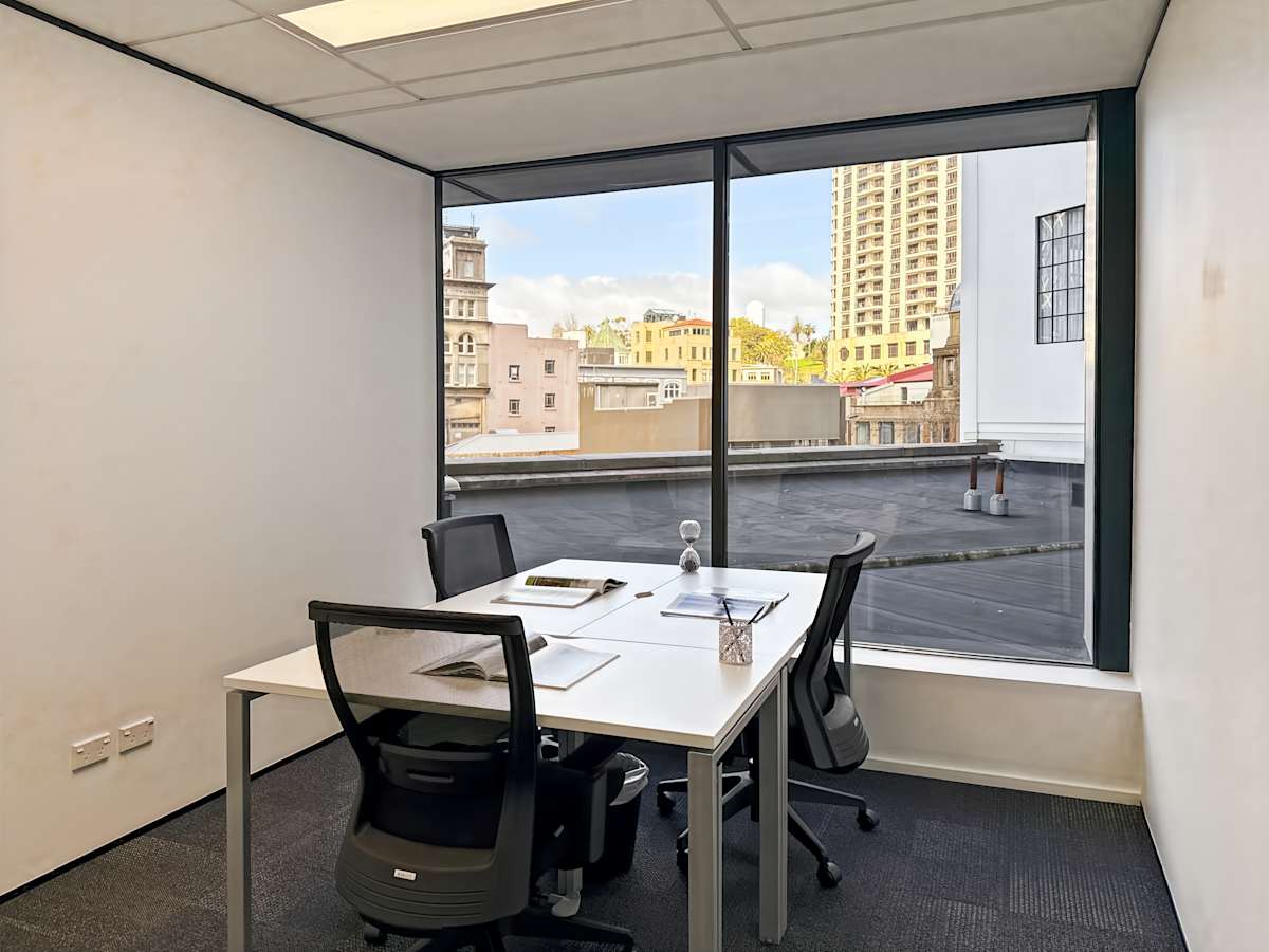 125 Queen Street photo 9