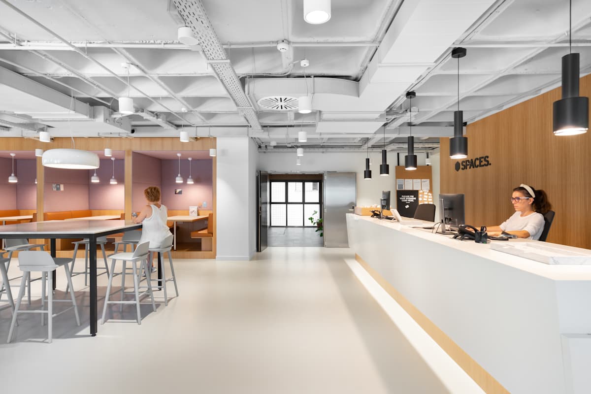 Regus - Sevilla, Plaza de Villasís photo 9