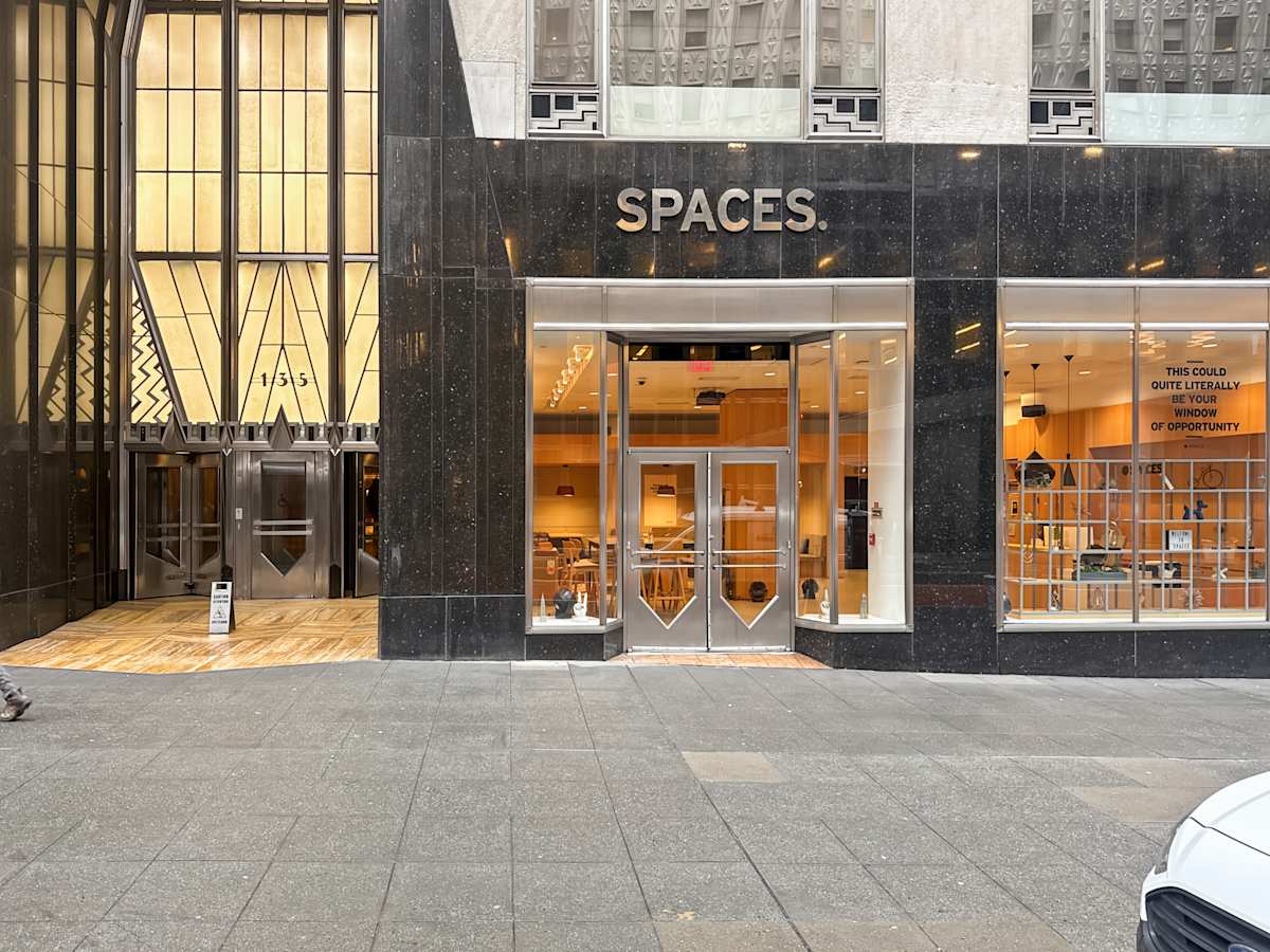 Chrysler Building photo 2
