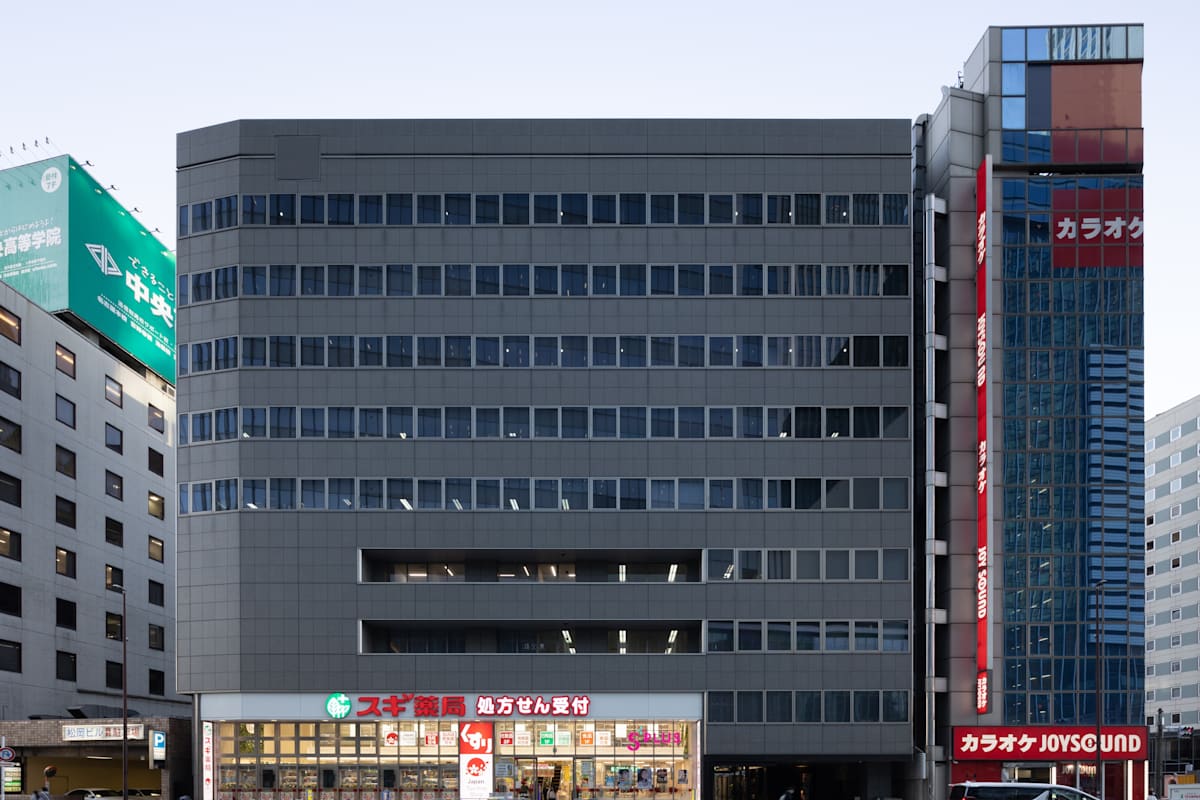 Toshin Meieki Building photo 1