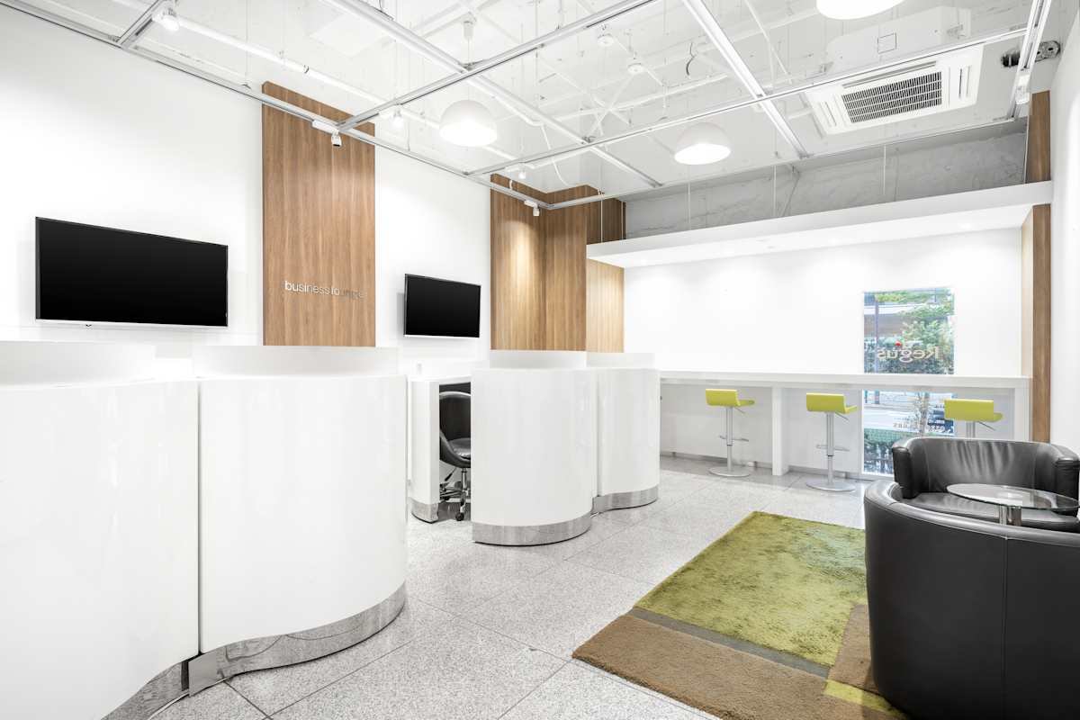 Regus - Shinjuku Yamato Building photo 6