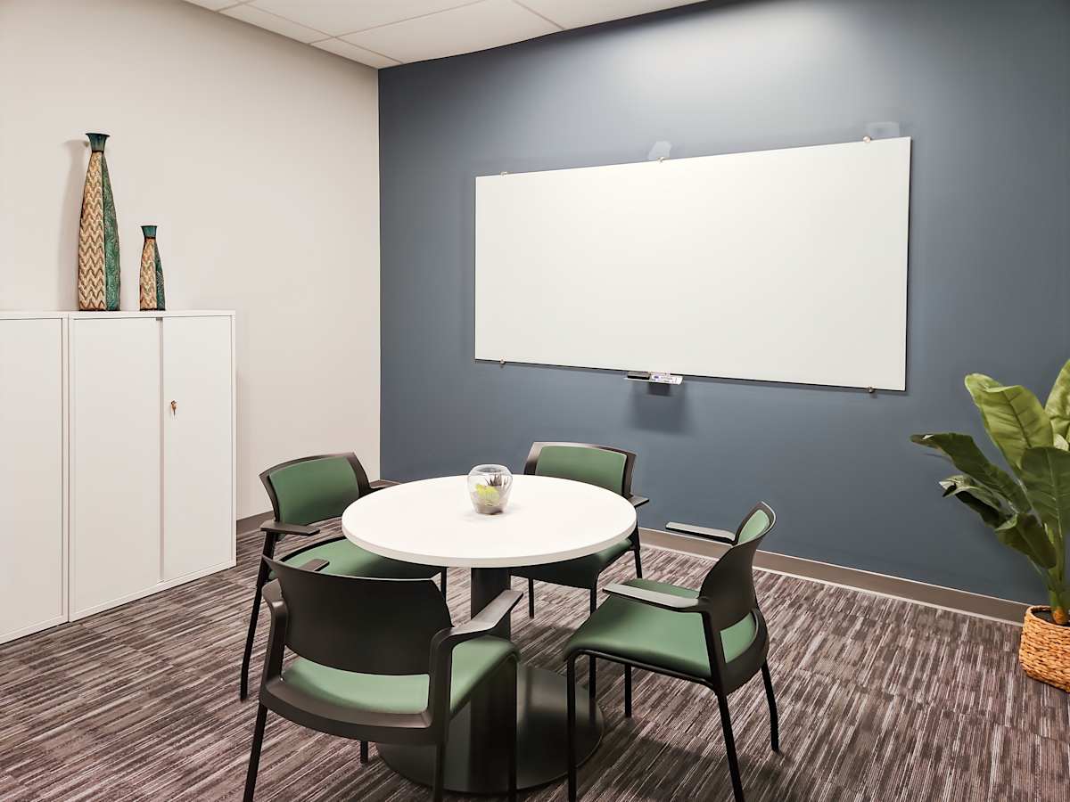 Spaces - Creve Coeur - 12645 Olive Blvd photo 9