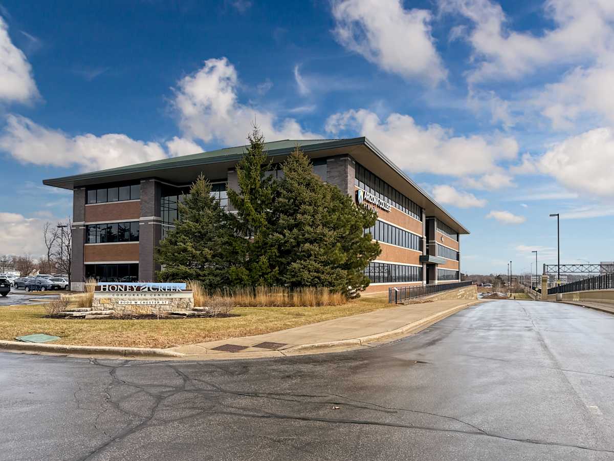 Honey Creek Corporate Center IV photo 1