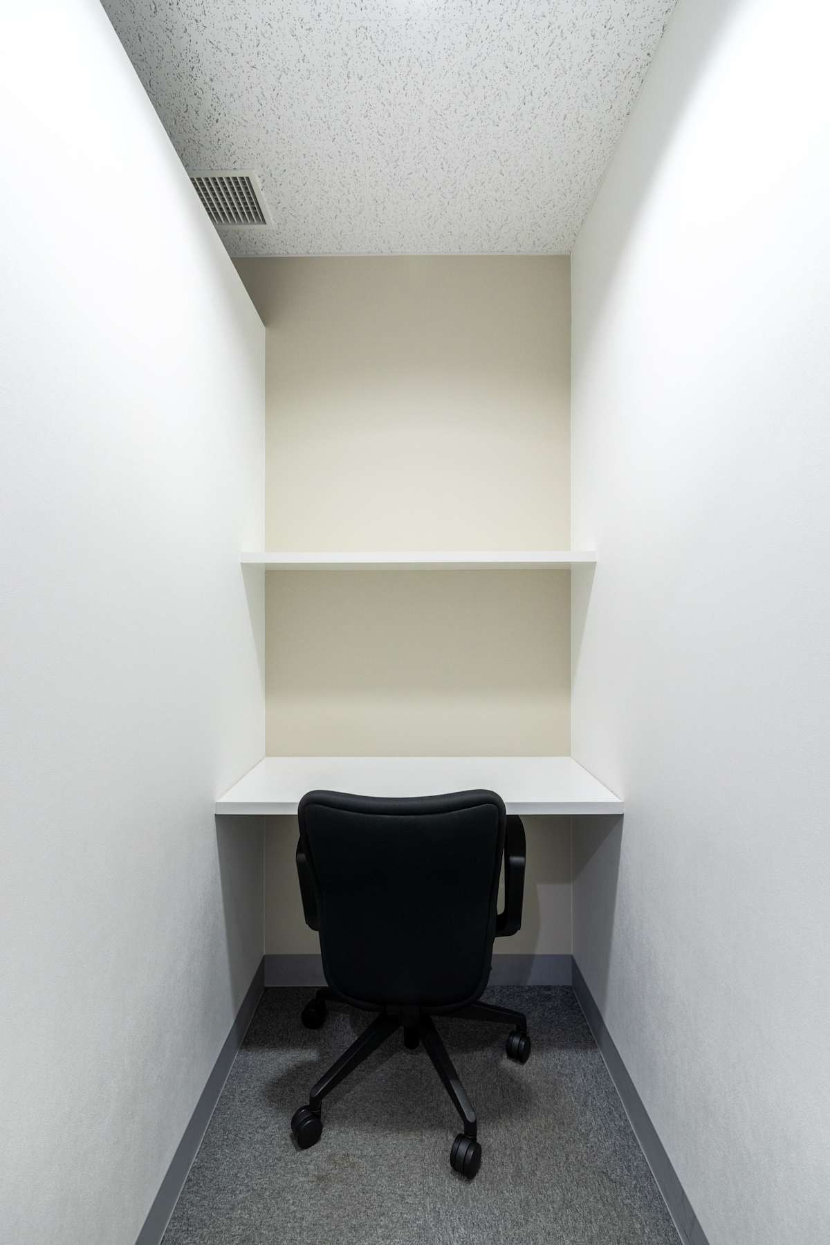 Regus - Chiba Daiei Building photo 6