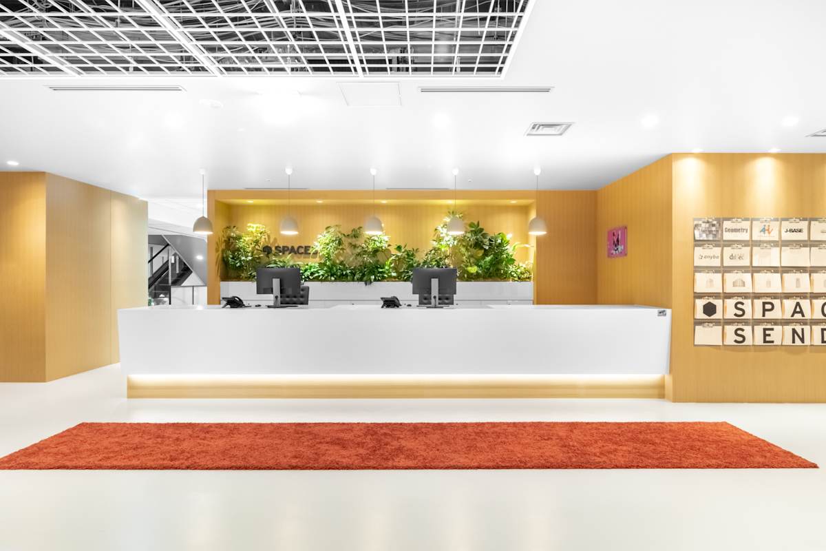 Spaces Solala Plaza photo 2