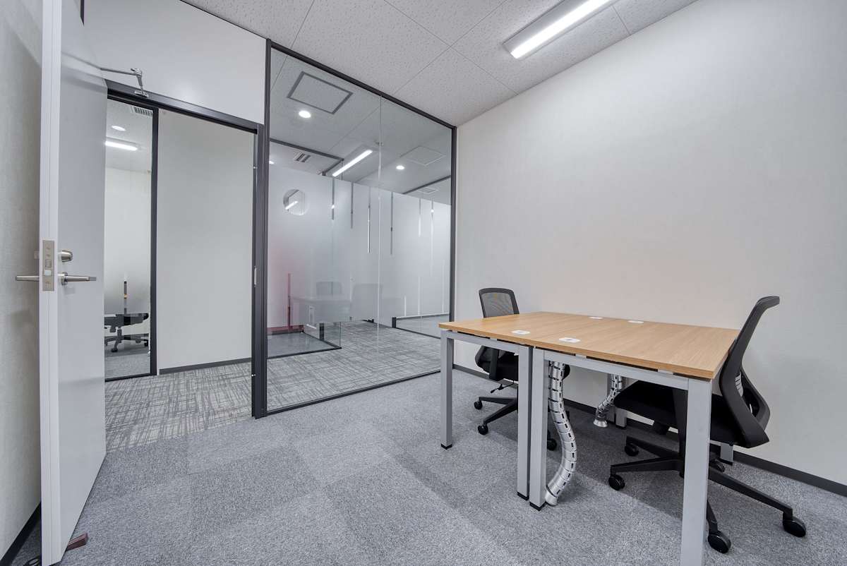 Regus - Matsuyama Chifunemachi photo 9