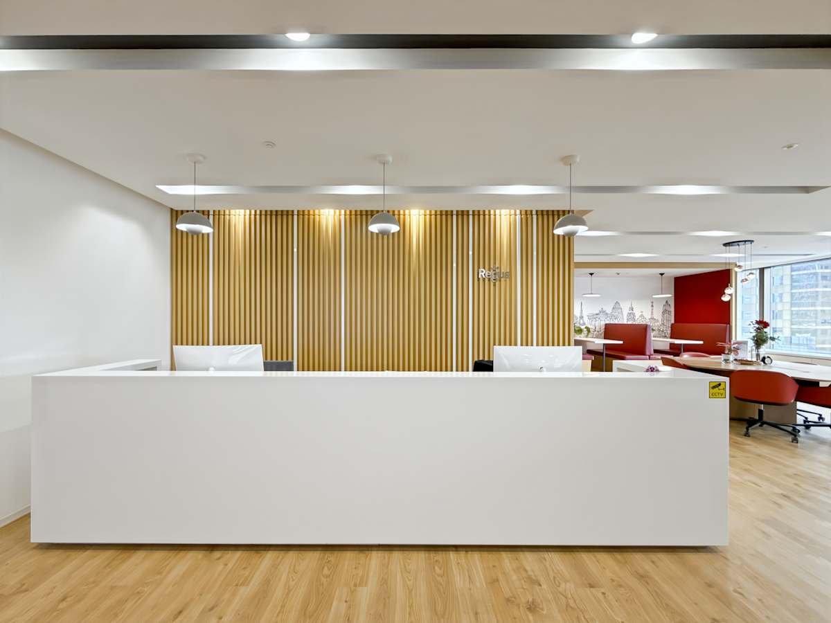 Hang Seng Bank Tower photo 4