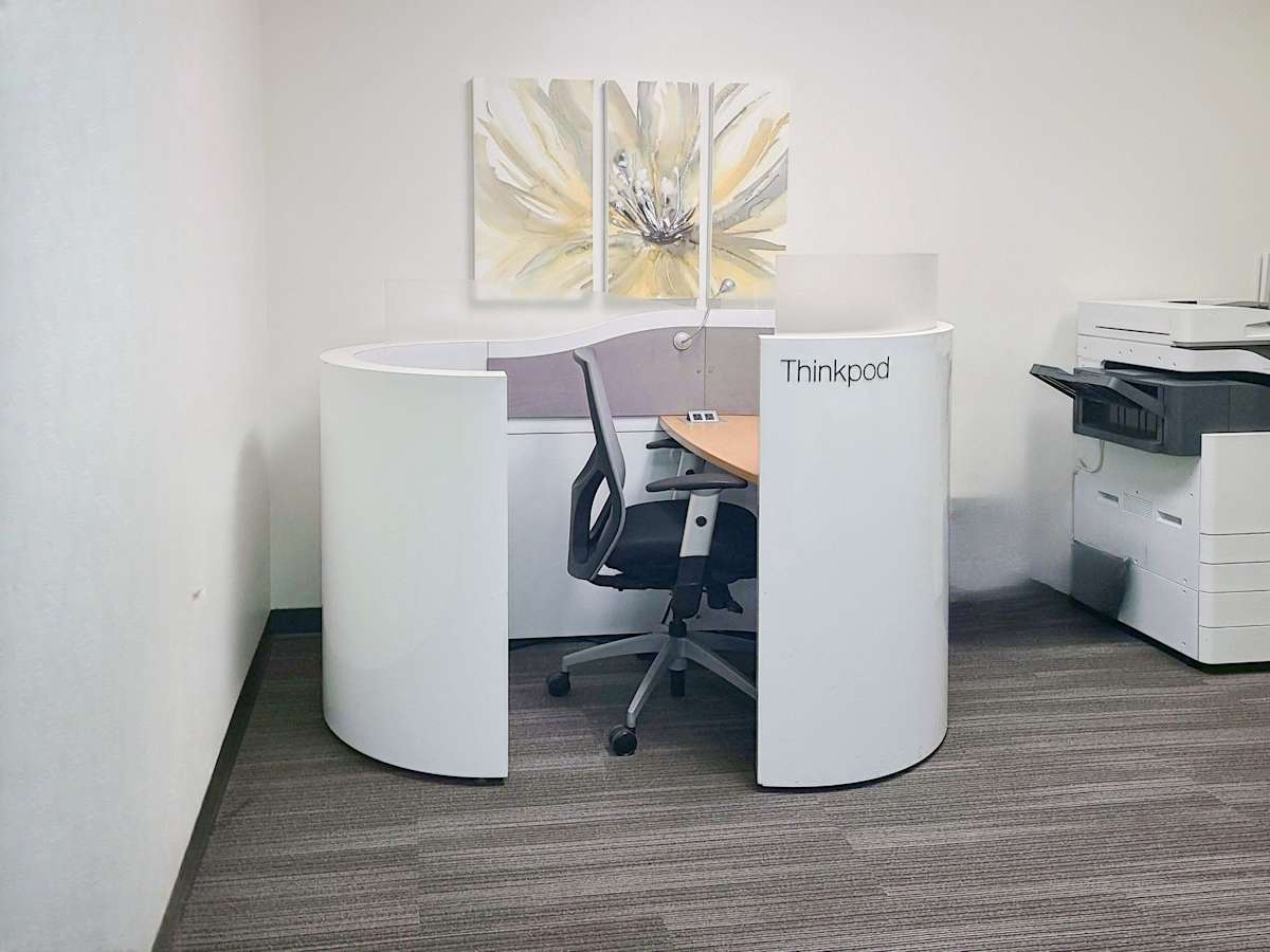 Regus - Carlsbad, Palomar Airport Road photo 5