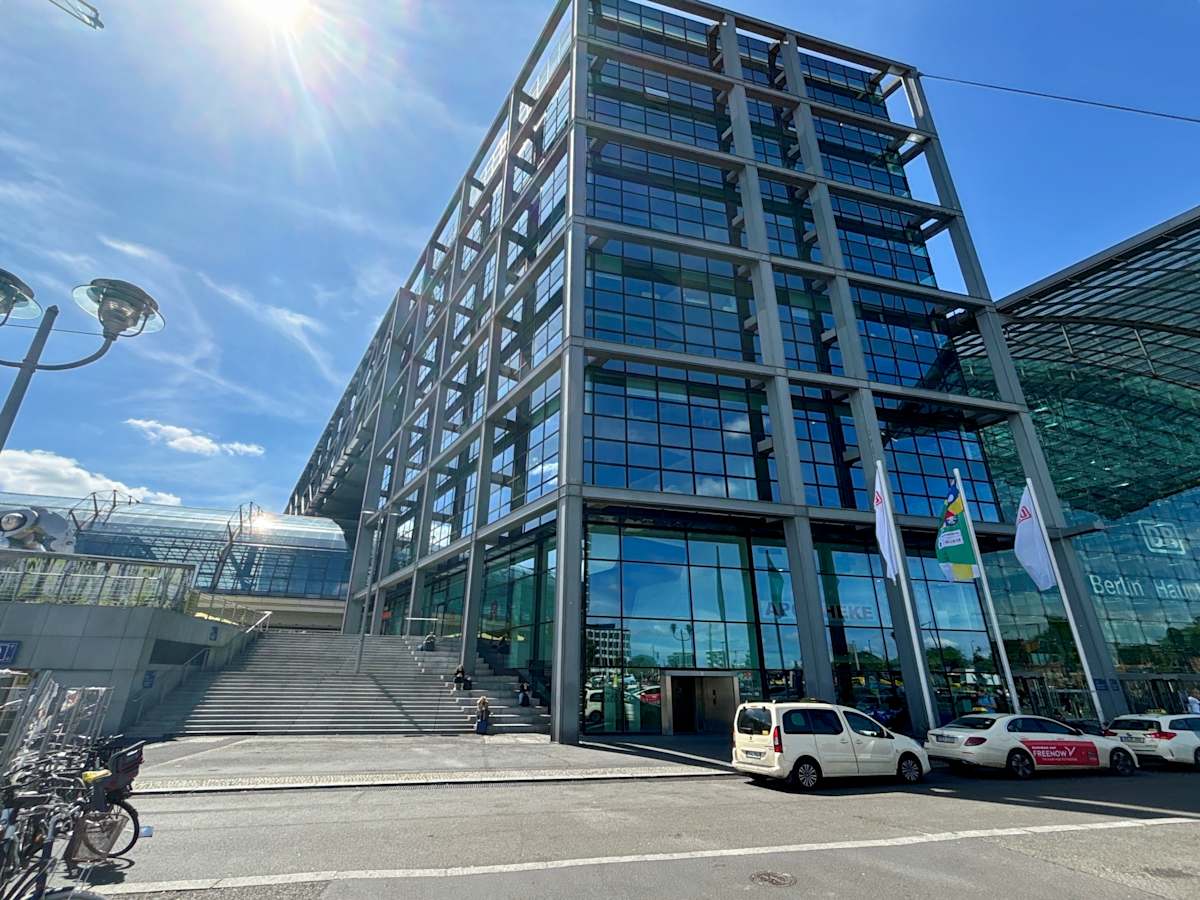Regus - Berlin, Berlin Hauptbahnhof photo 1