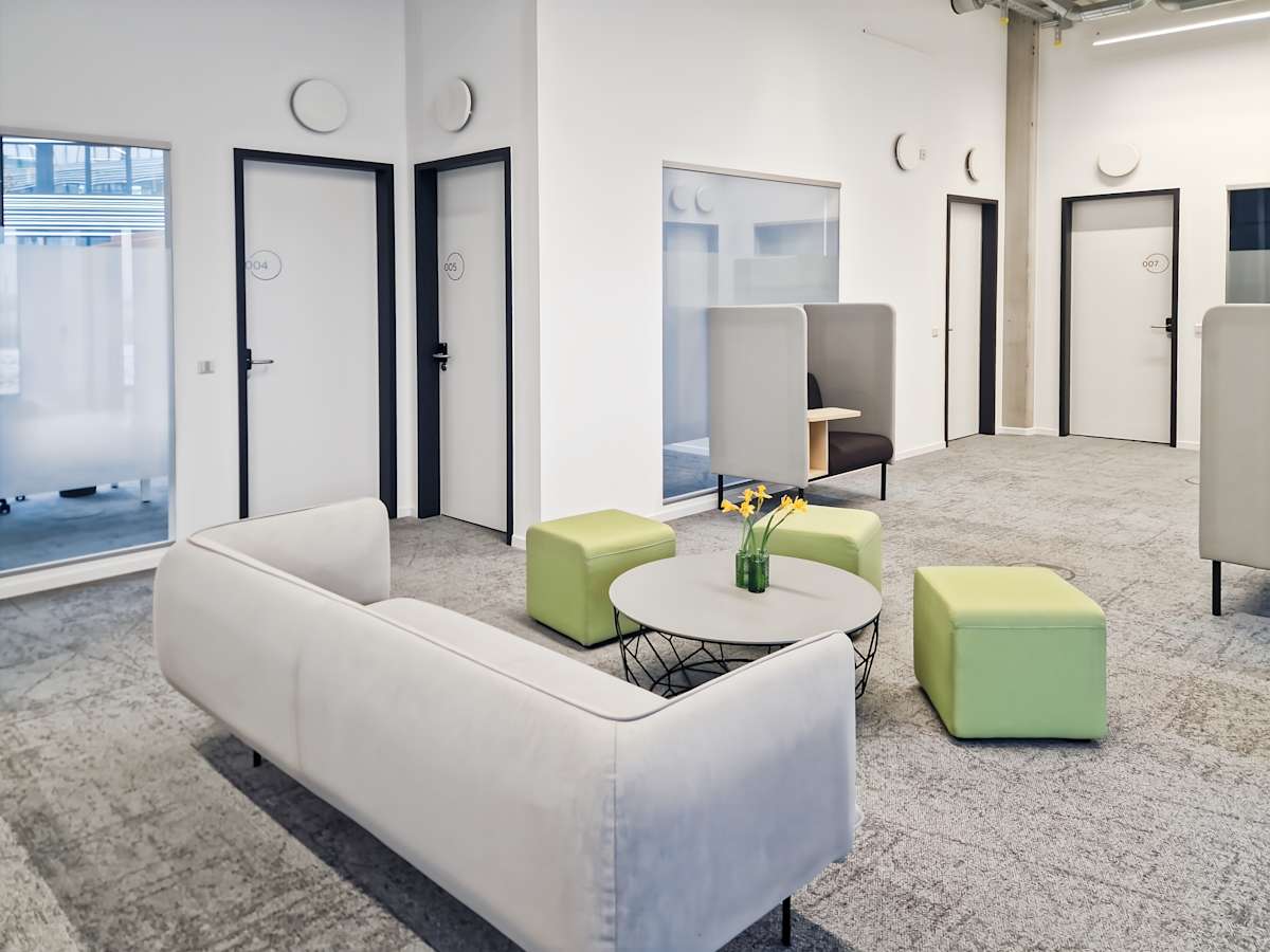 Regus Augsburg Weitblick photo 5