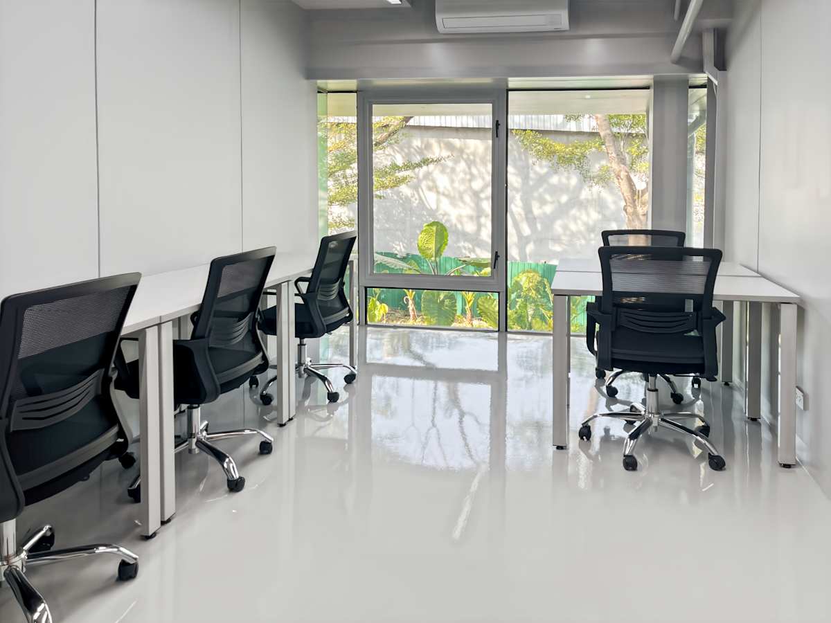 The OfficePlus photo 7