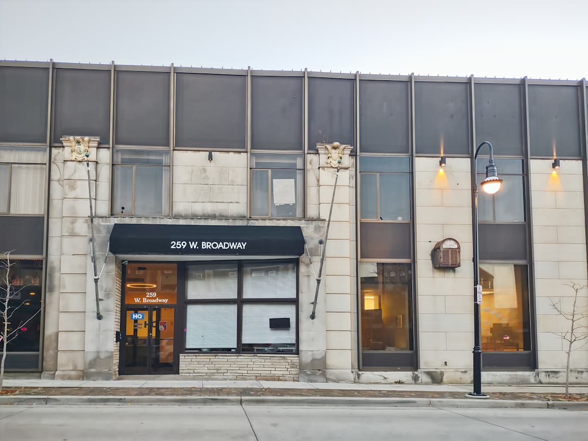 259 W Broadway photo 1