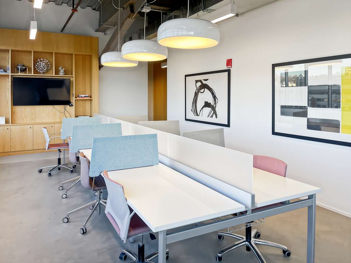Spaces - 1433 North Water Street photo 8