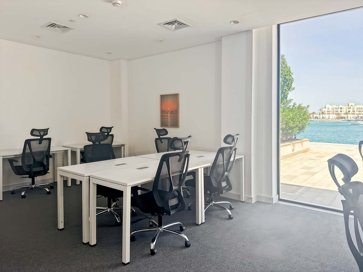 Regus - Fanadir photo 7
