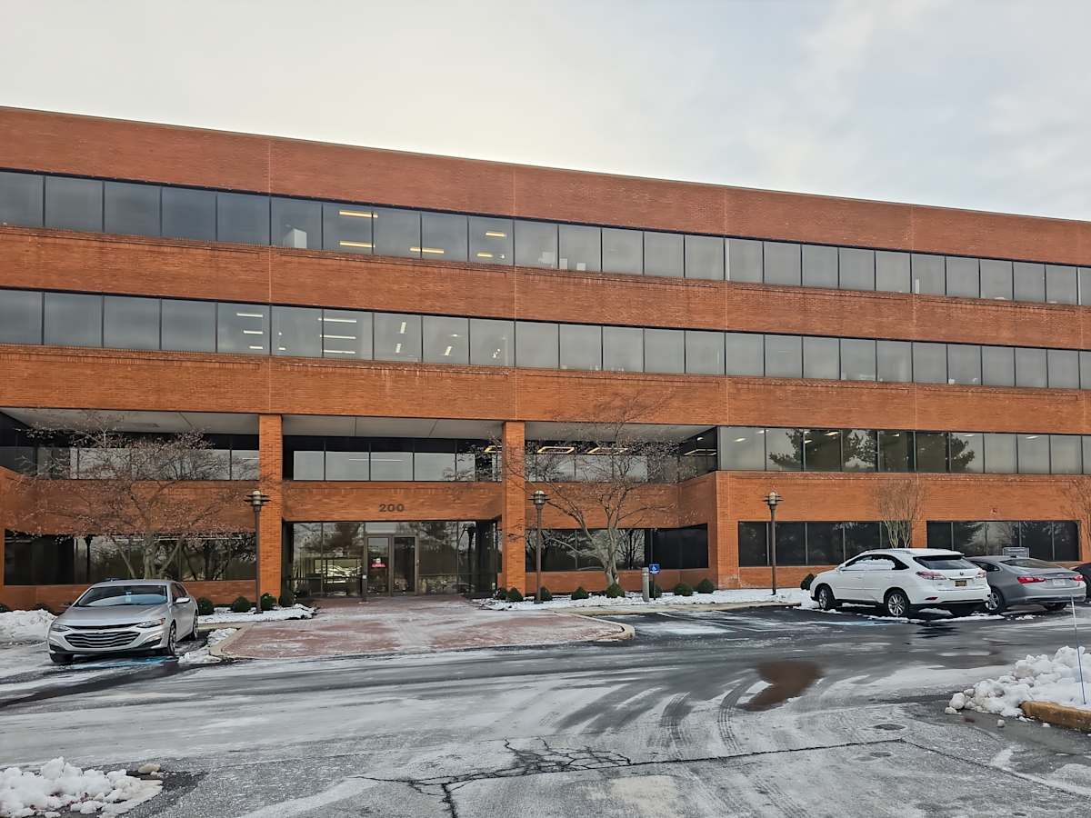 200 Continental Drive photo 1