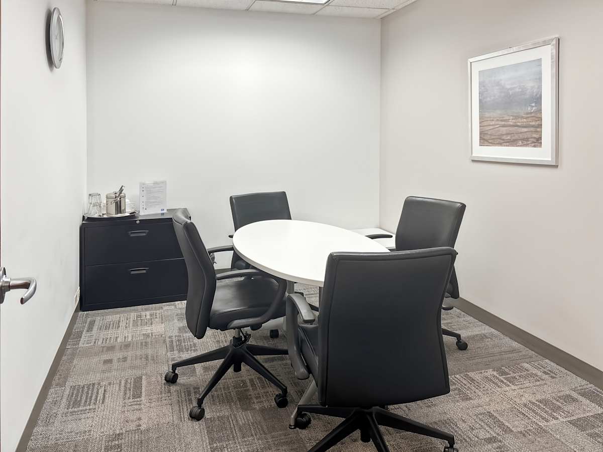 Gateway Executive Park photo 8