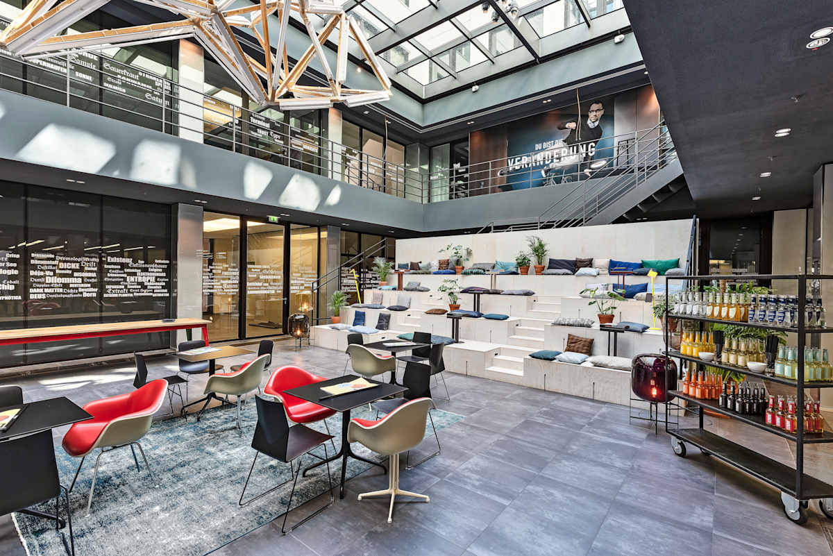 Design Offices Köln, Dominium photo 6