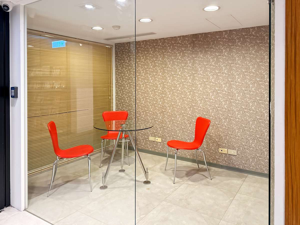 Regus - Taipei, Chongqing South Road photo 10