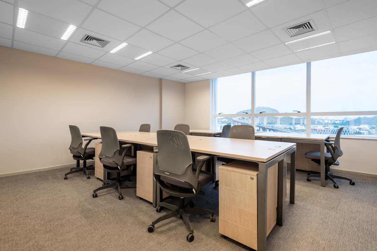 Vitoria Work Center – 8th floor photo 7