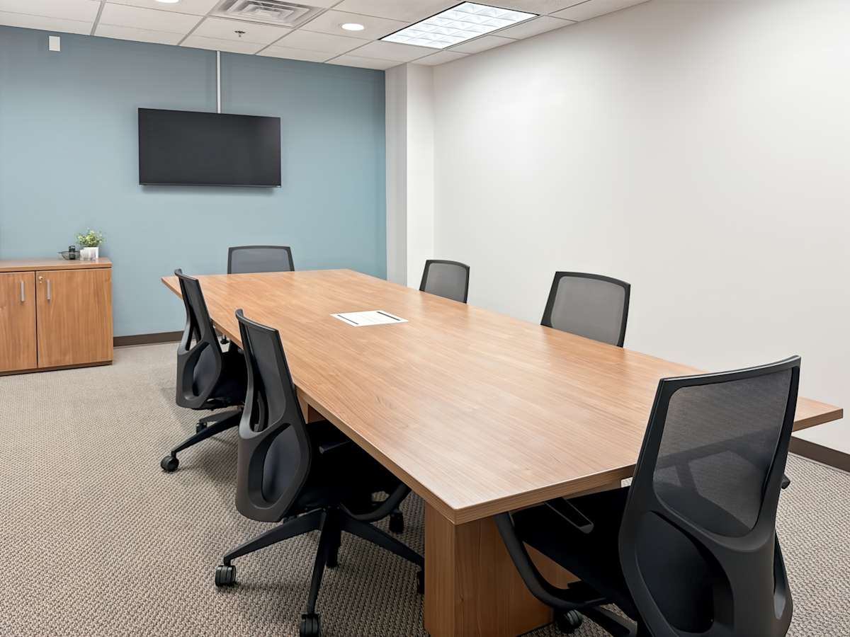 Regus - Grand Rapids, Kenmoor Avenue photo 3
