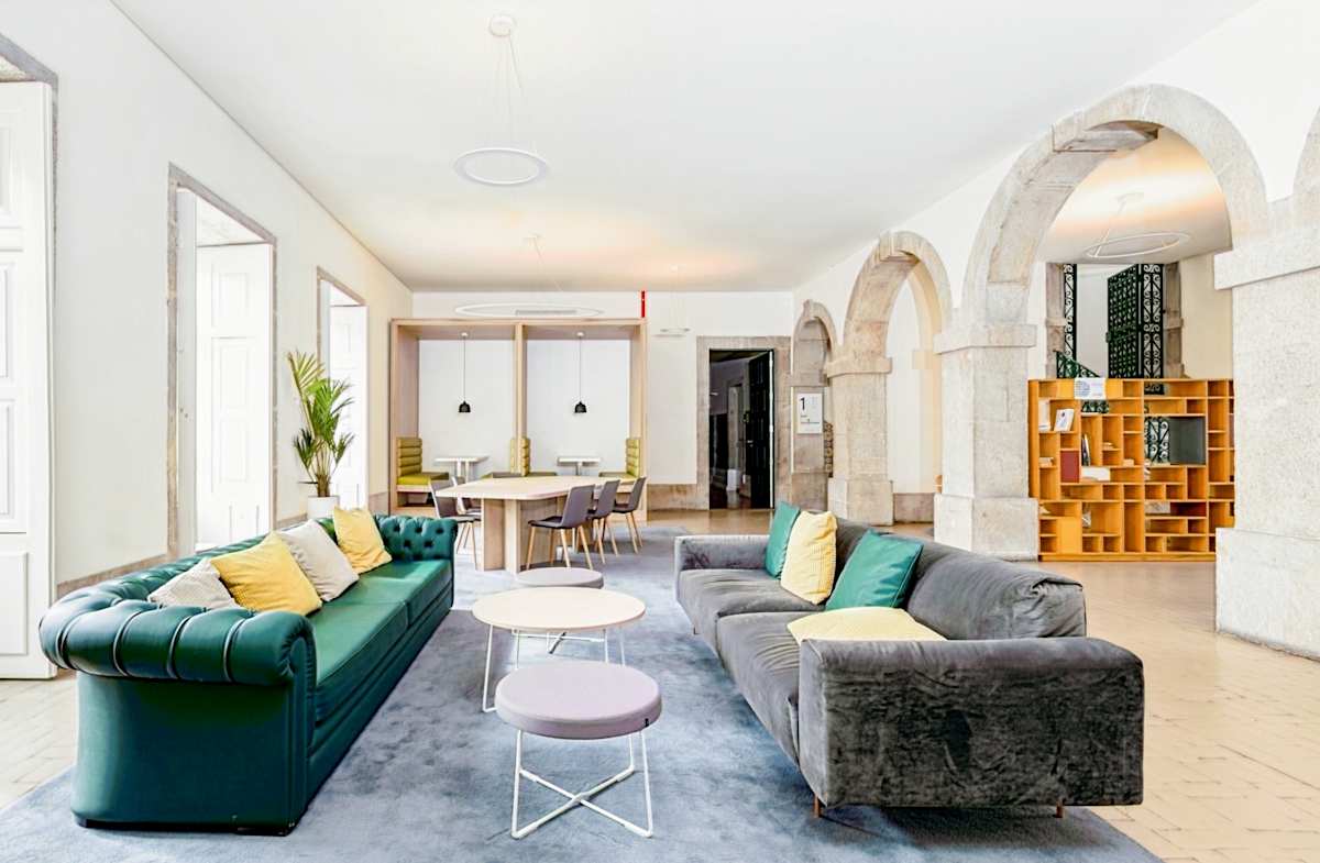 Regus - Porto, S. Bento photo 9