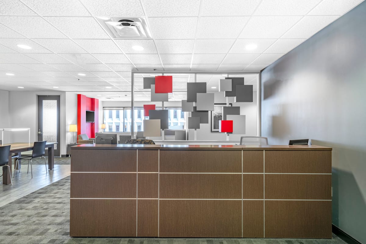 500 Marquette Avenue photo 2