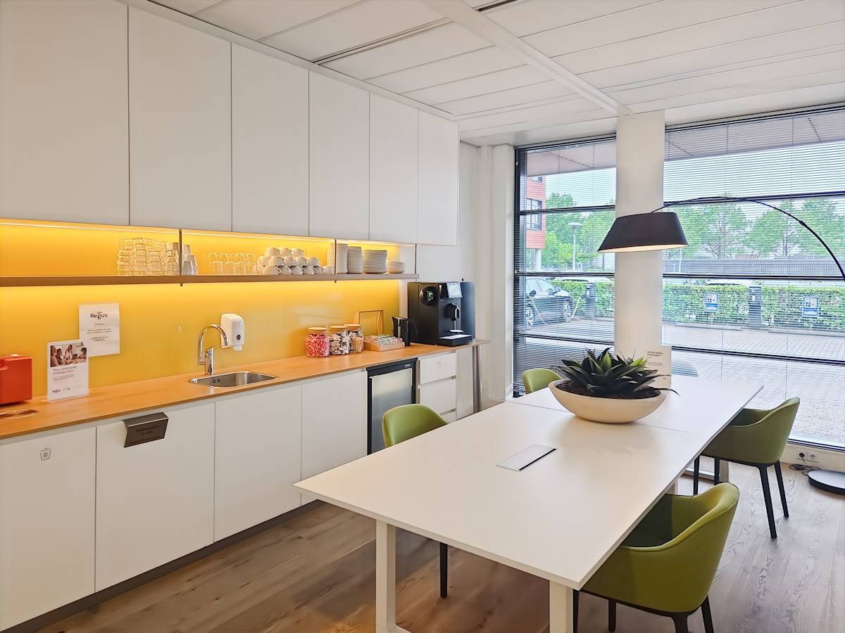 Regus Amersfoort, Databankweg photo 11