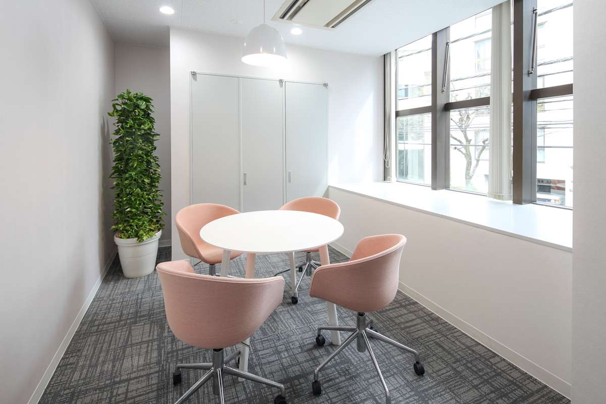 Regus Forest Hills East Wing photo 8