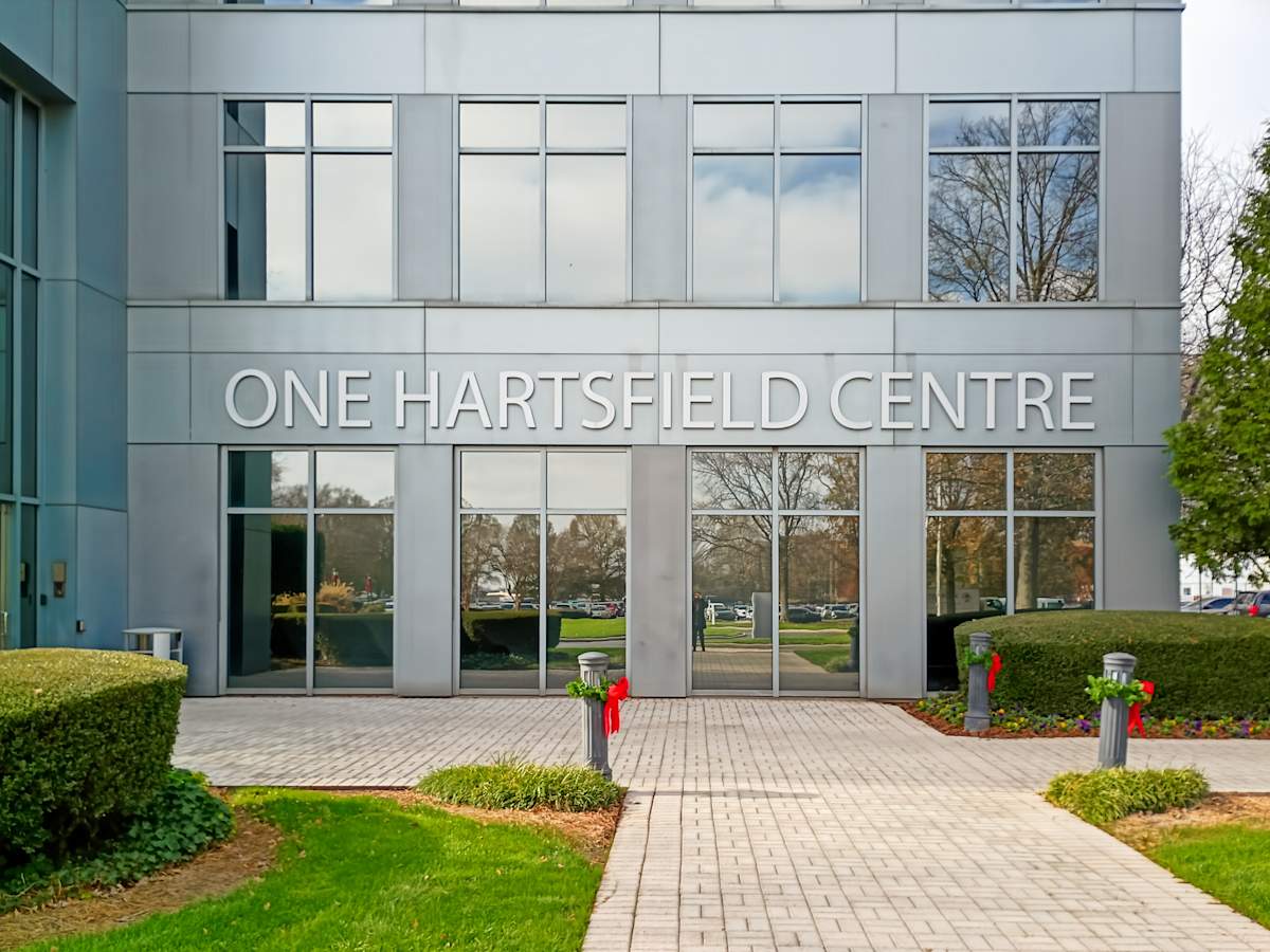 One Hartsfield Centre photo 1