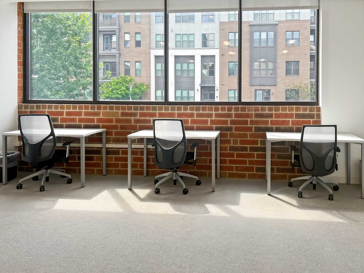 Spaces - 307 West Tremont Avenue photo 8