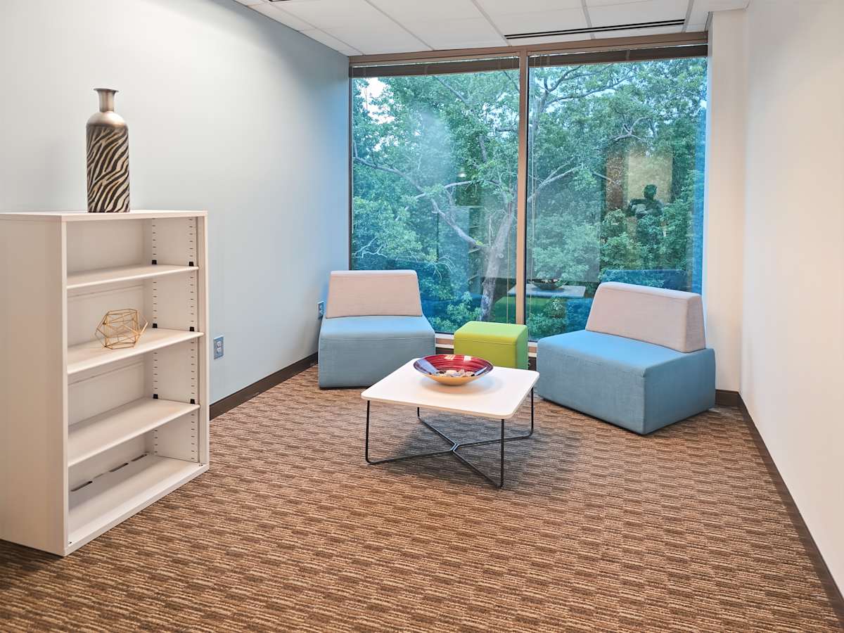 Sugarloaf Corporate Center photo 5