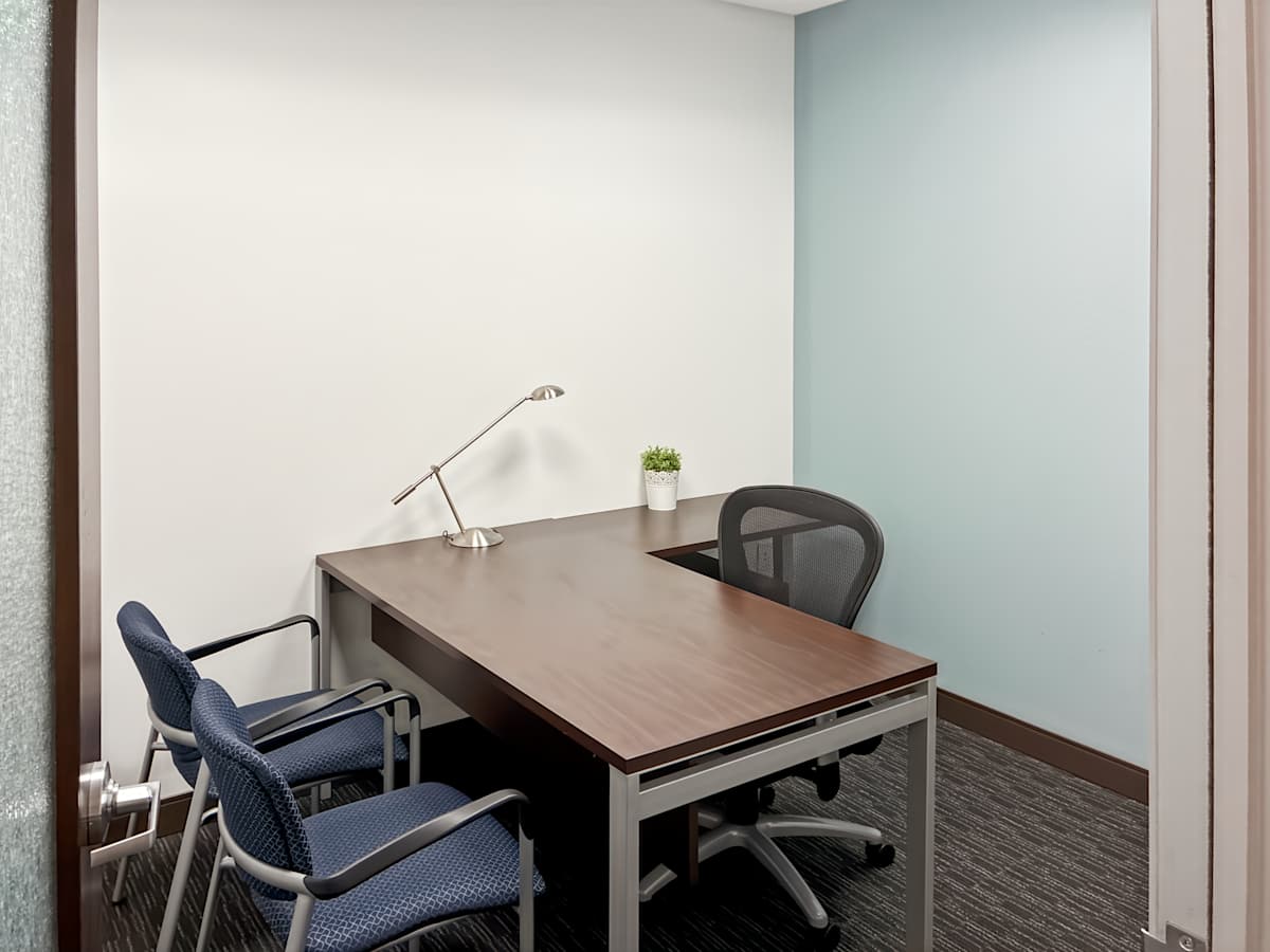 Eagleview Corporate Center photo 7