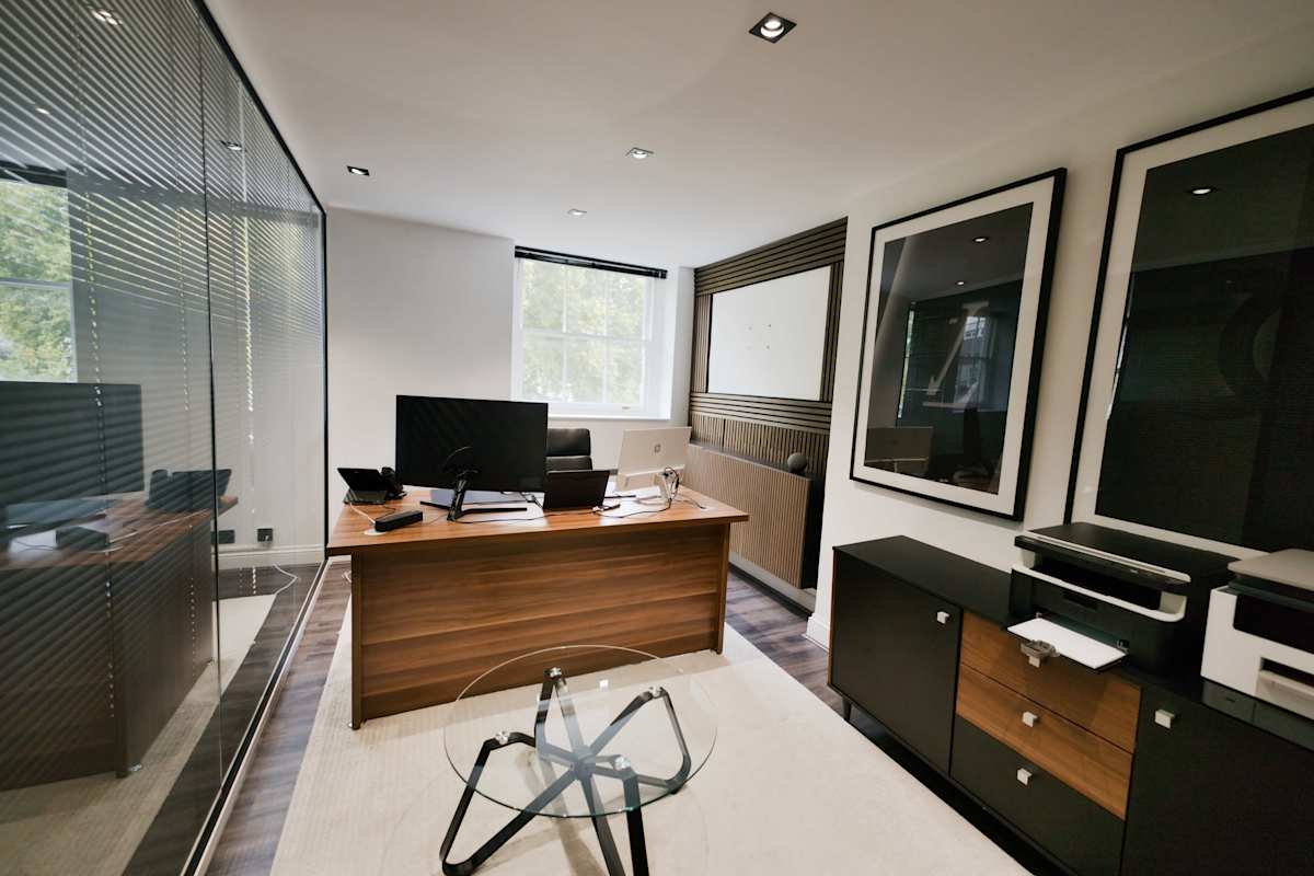 39 Fitzroy Square photo 9