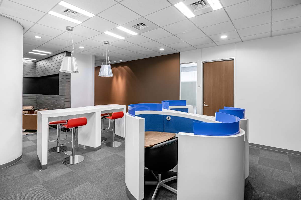 Regus - Shinbashi Tokyo Building photo 7
