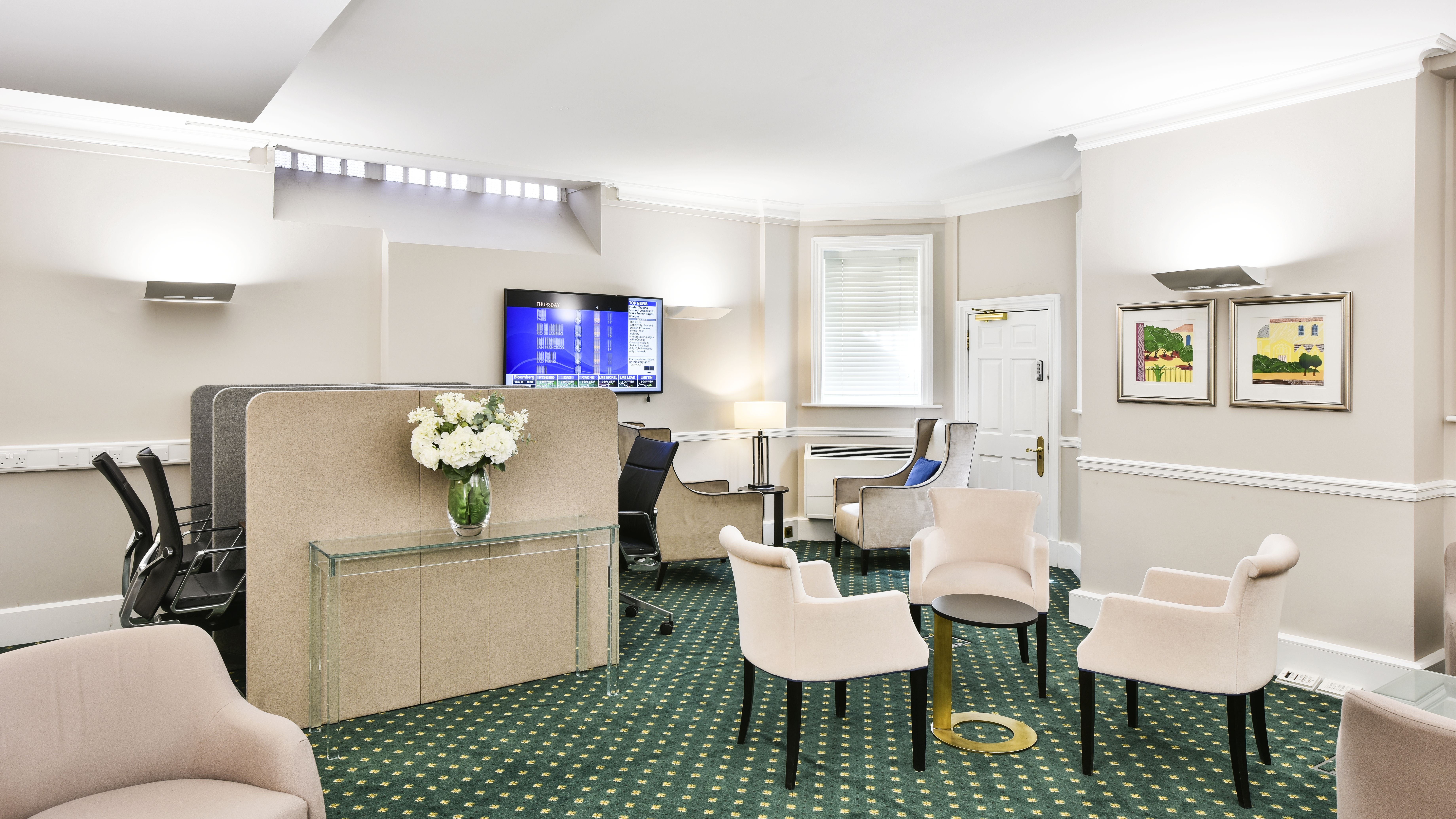 23 Berkeley Square photo 2