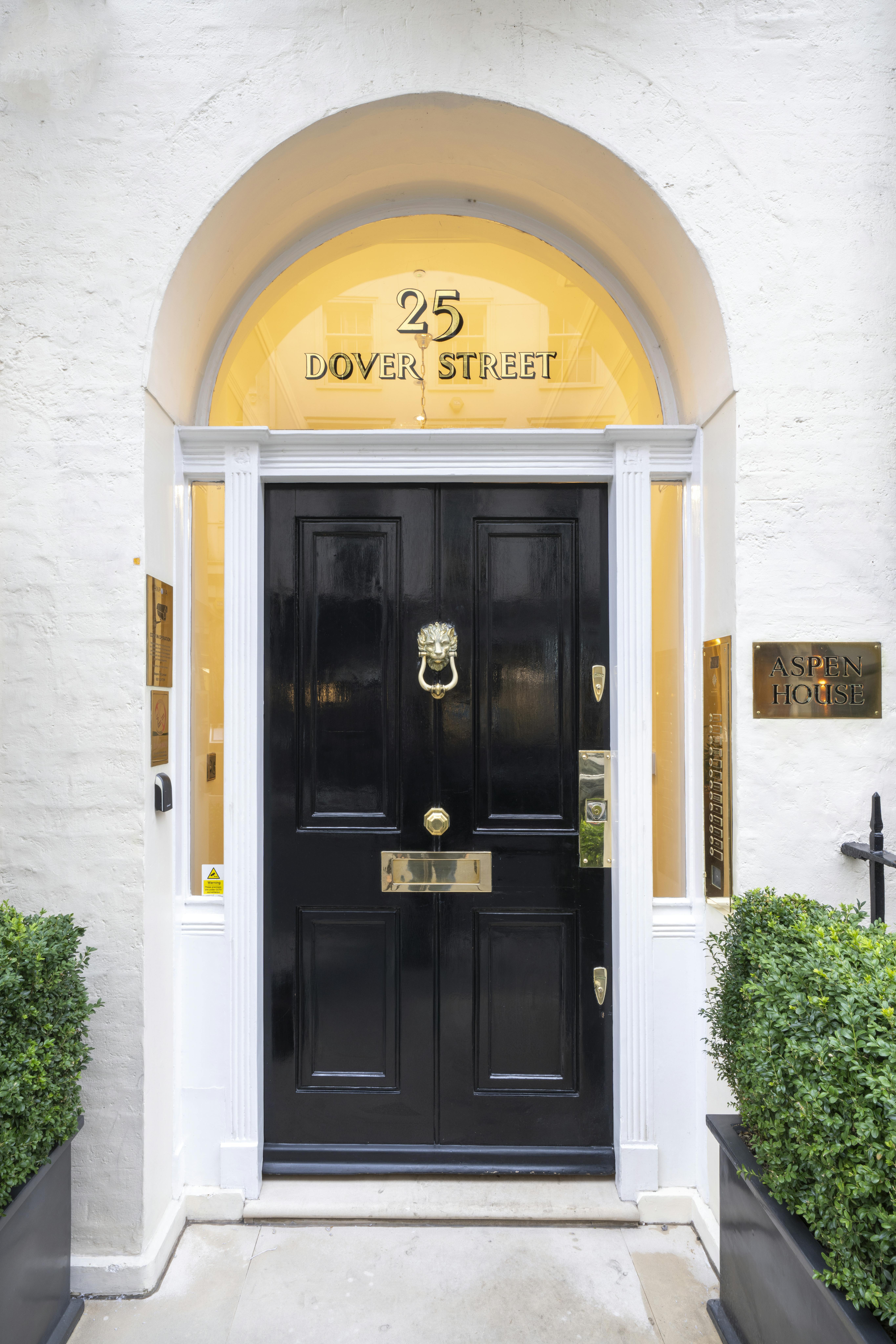 25 Dover Street photo 2