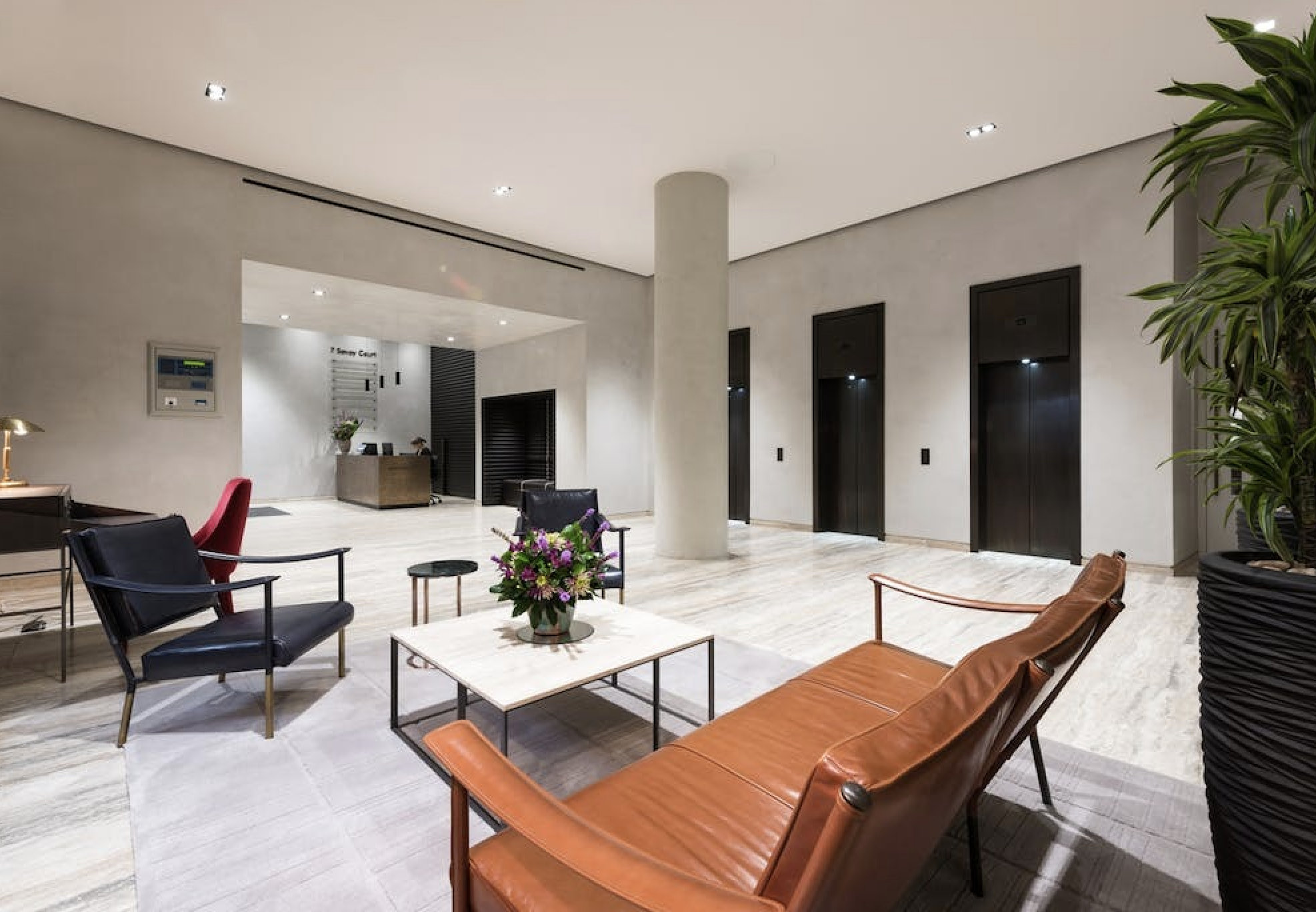7 Savoy Court photo 4