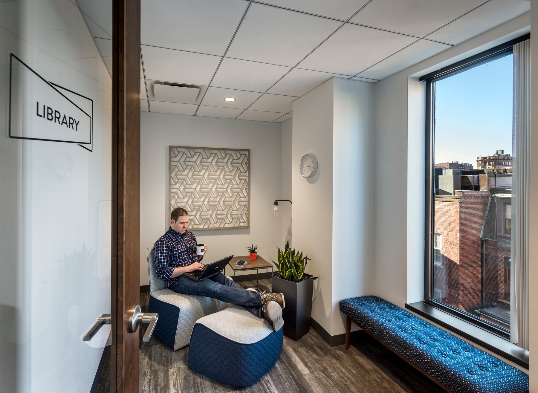 Workbar Back Bay photo 2