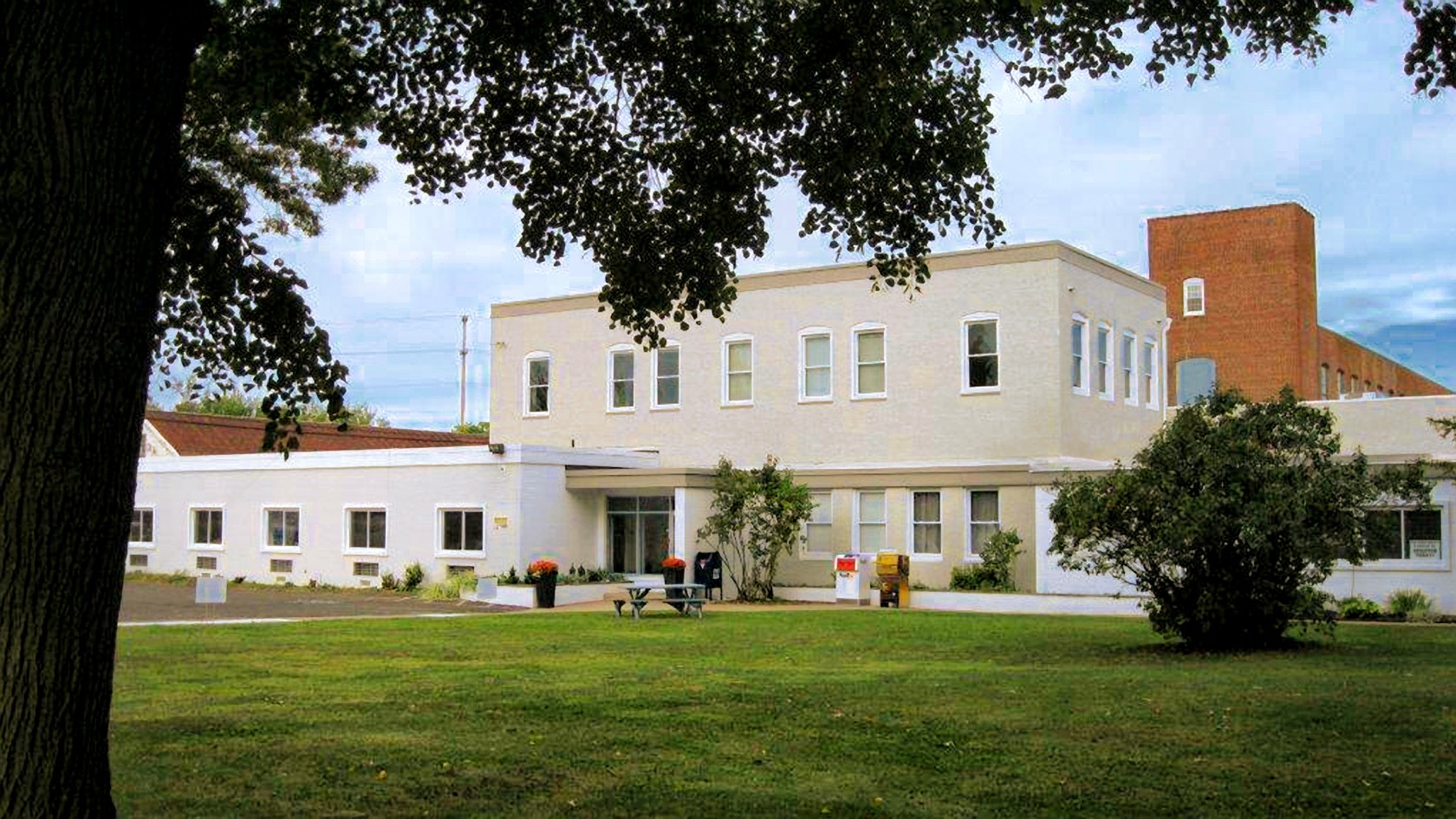 Lansdale Business Center