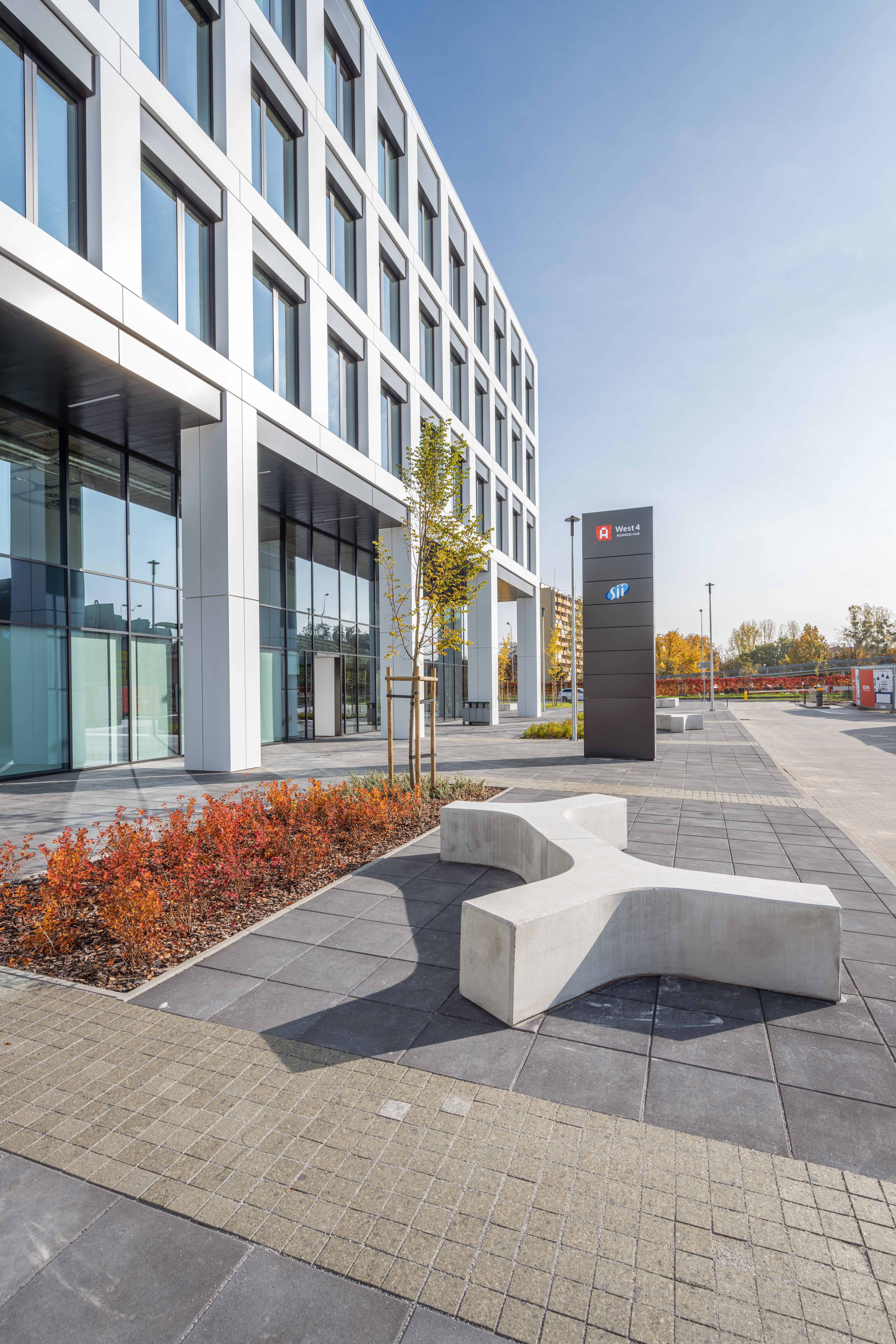West 4 Business Hub photo 2