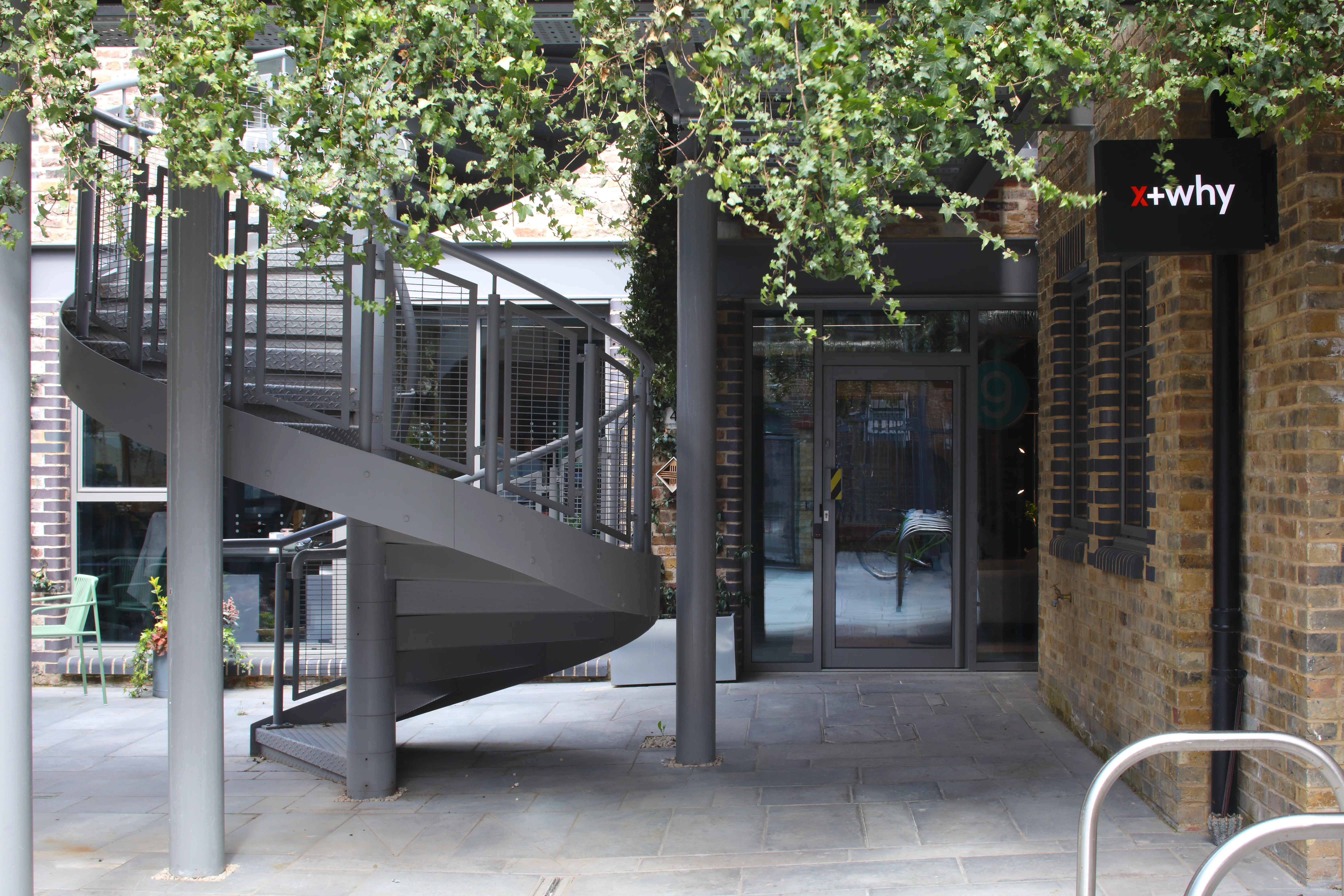 Huguenot Place photo 1