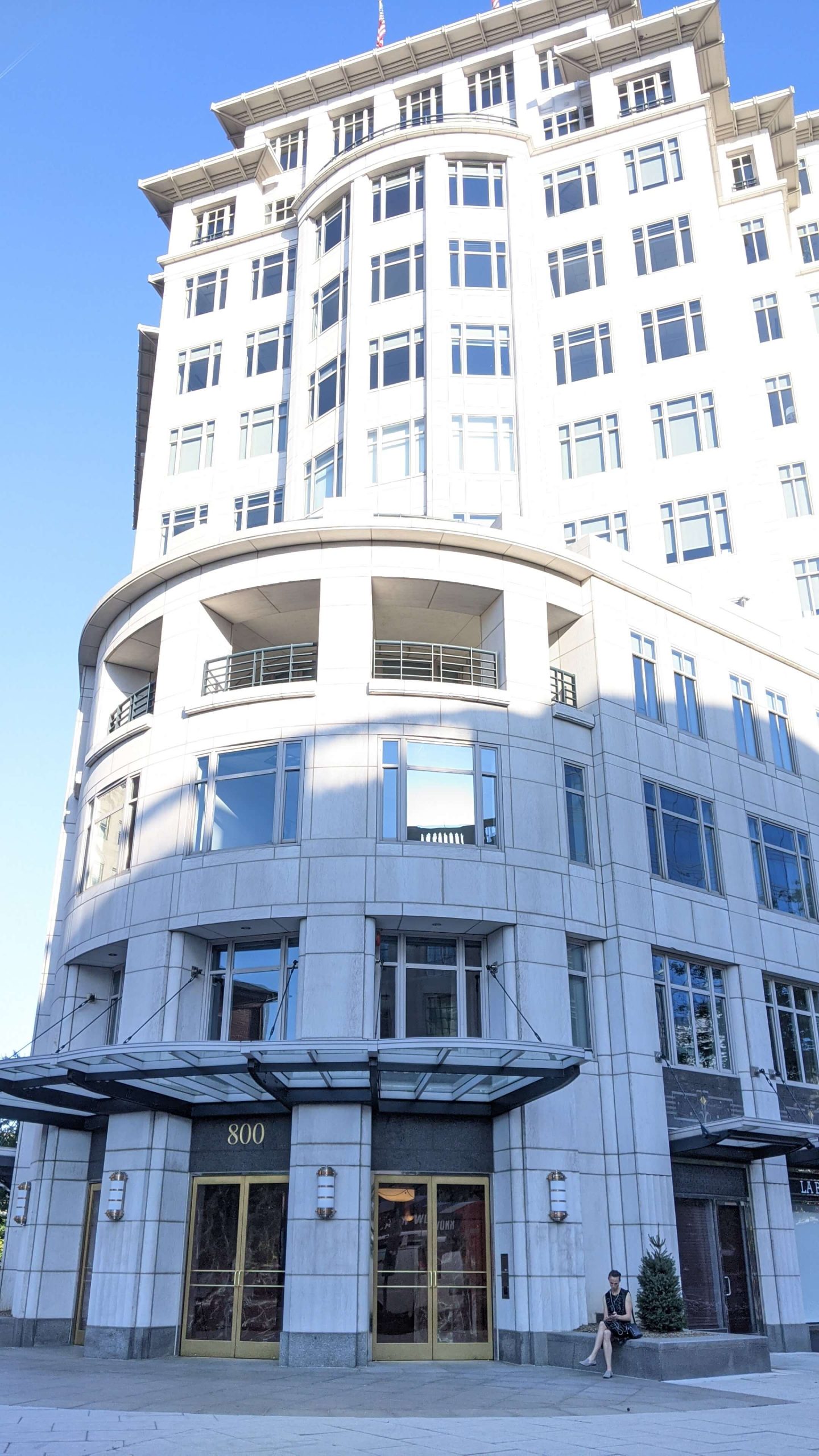 800 Connecticut Avenue photo 1
