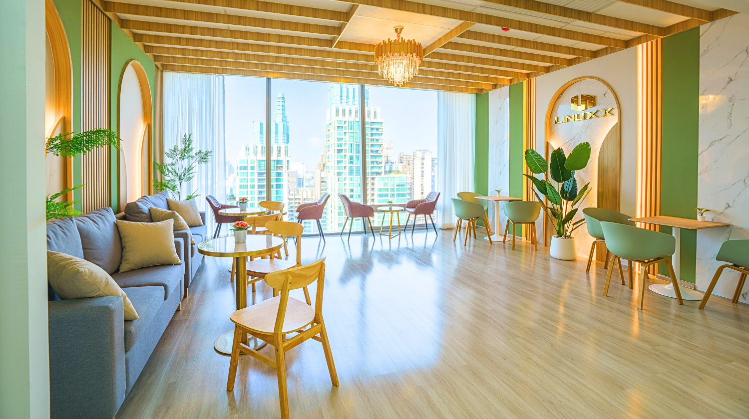 Vanissa Building photo 2