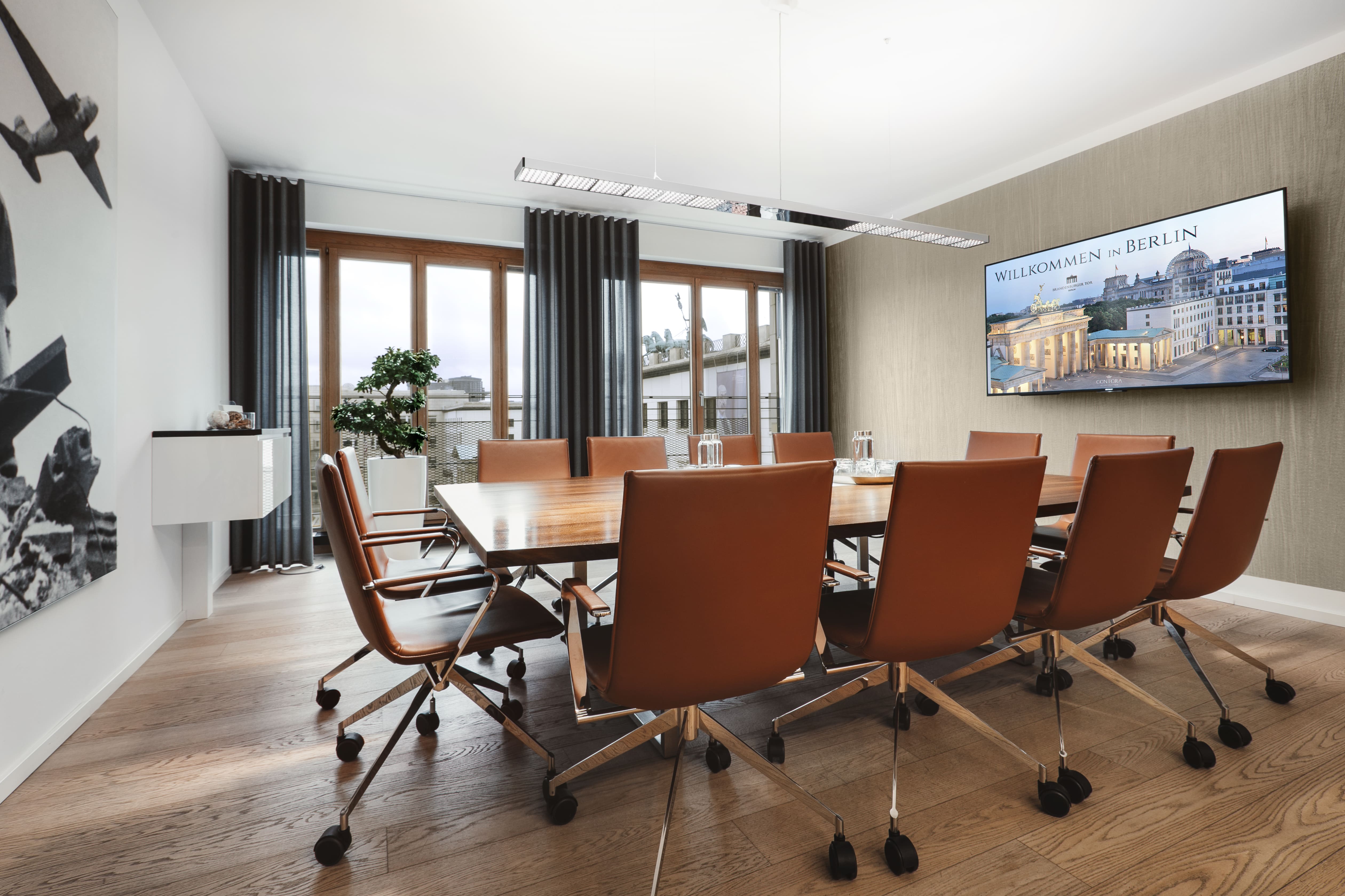CONTORA Office Solutions - Berlin Brandenburg Gate photo 1