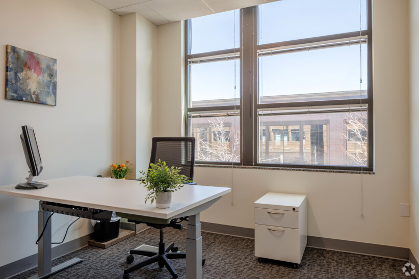 Office Evolution Belmar photo 2
