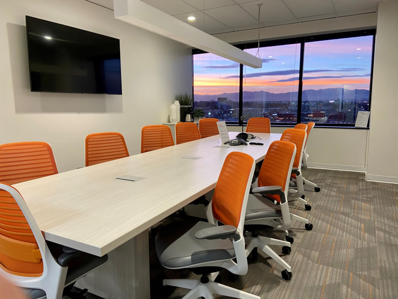 Office Evolution Denver Metro North/Northglenn photo 3