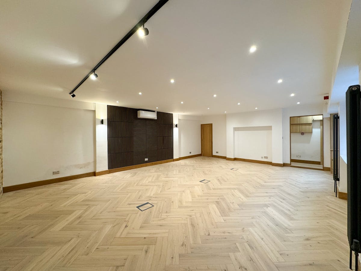  6 Grafton Mews photo 3