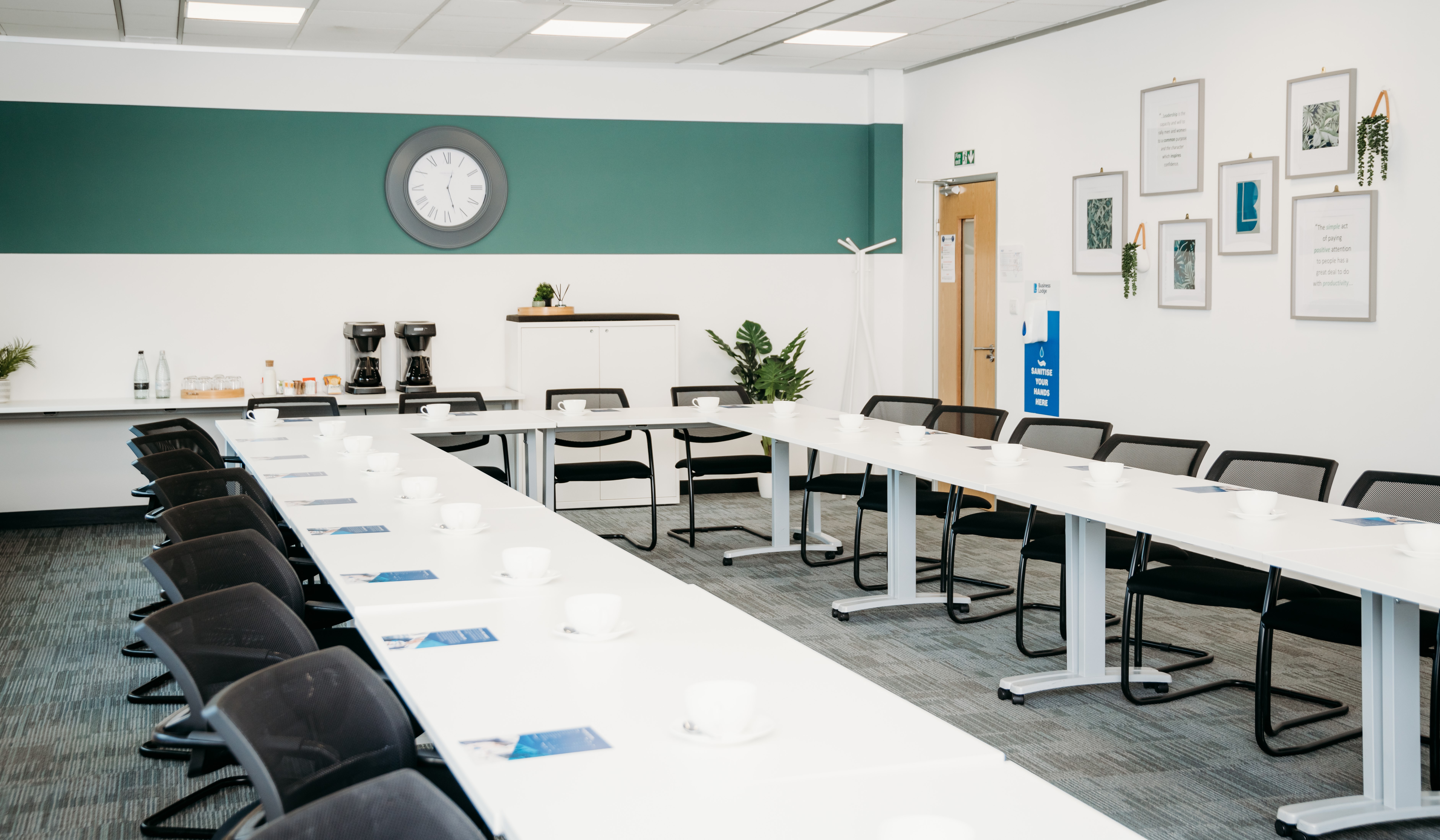 Stoke - BusinessLodge photo 7