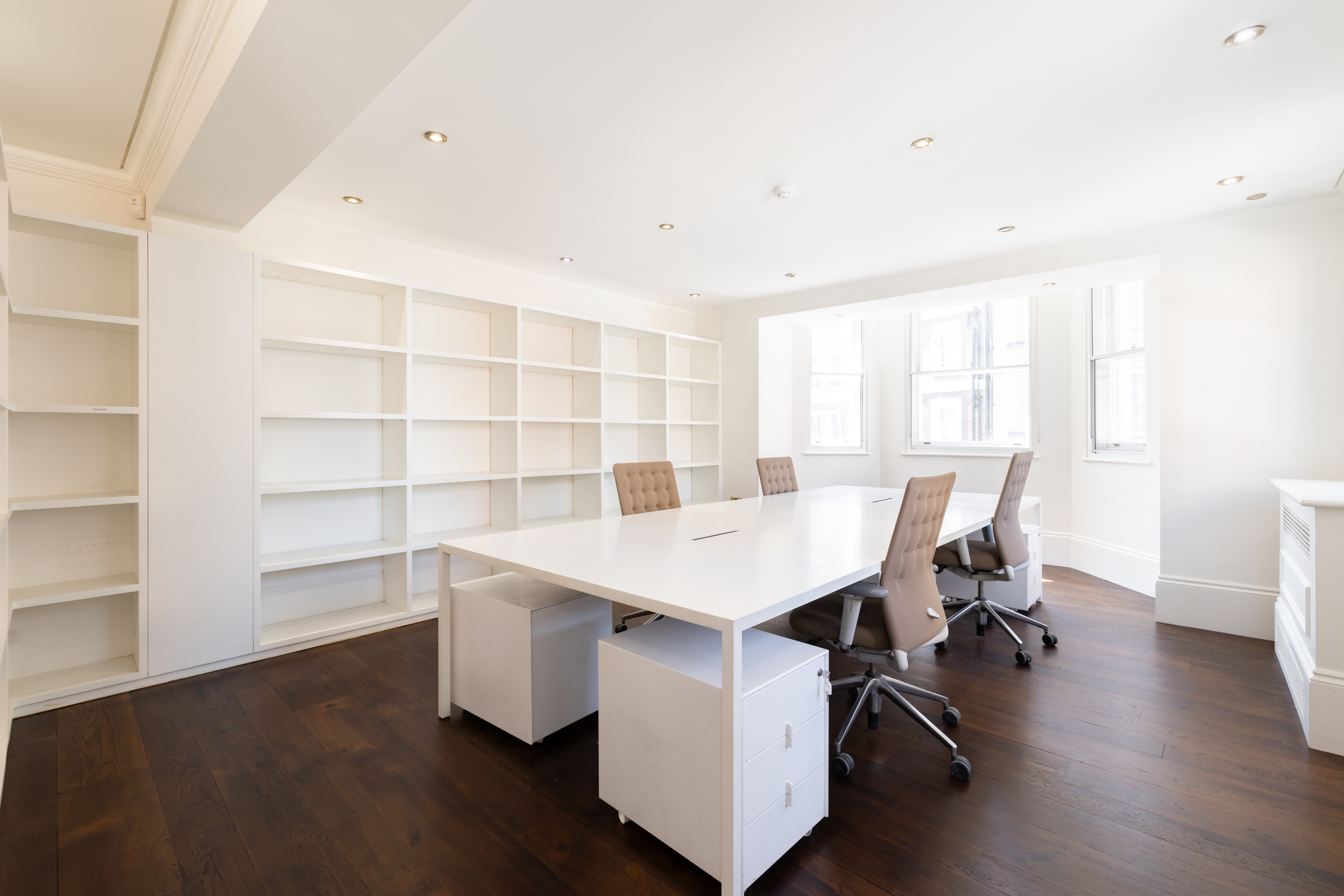 48 Curzon Street photo 4